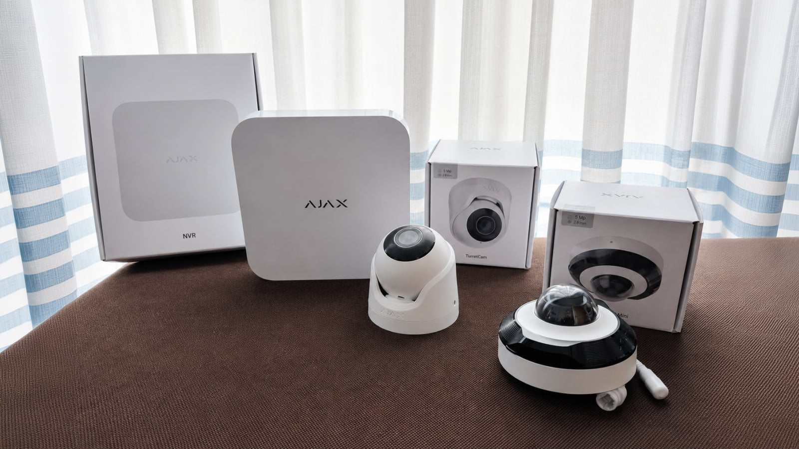 Ajax DomeCam Mini, TurretCam e Ajax NVR