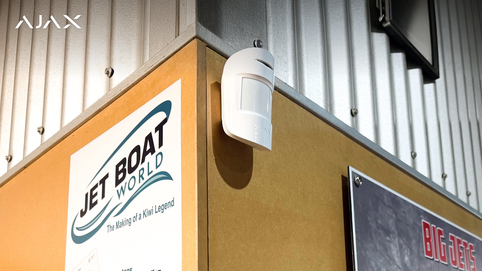 MotionCam Jeweller detecteert beweging in de beveiligde gebouwen