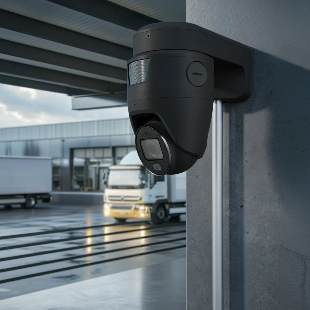 Long-arm mount for a varifocal camera