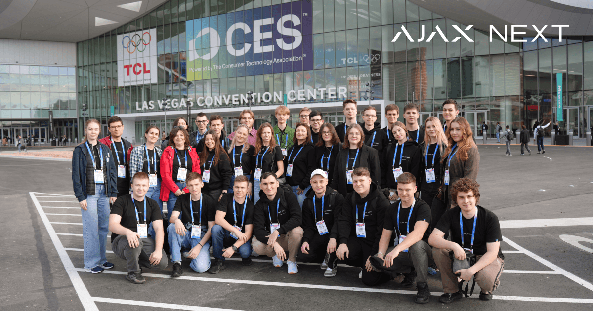 Estudiantes ucranianos visitan el CES, la mayor feria tecnológica del mundo, en Las Vegas